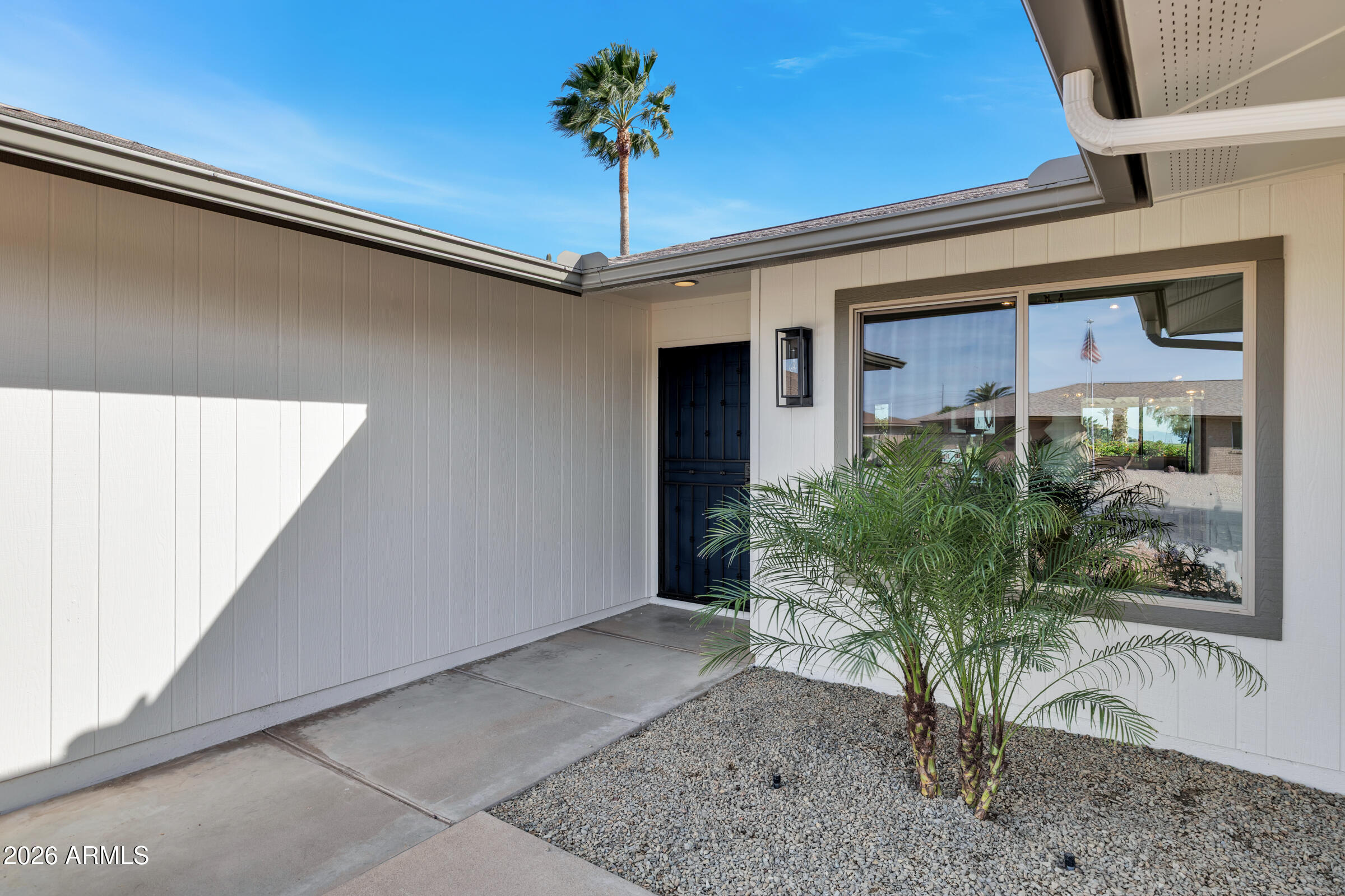 11049 W CRESTBROOK Drive