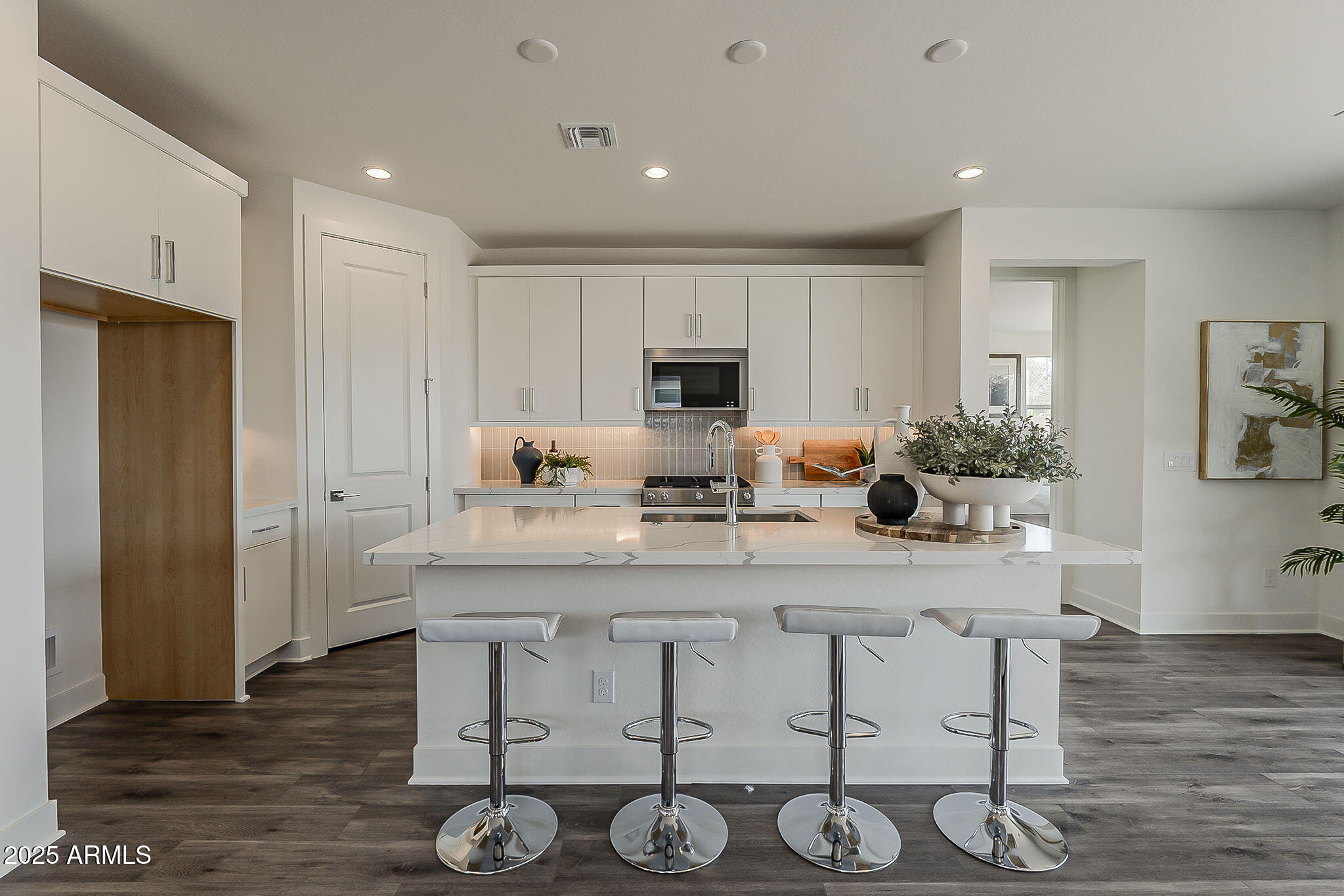 11857 N LUCKENBACH Street