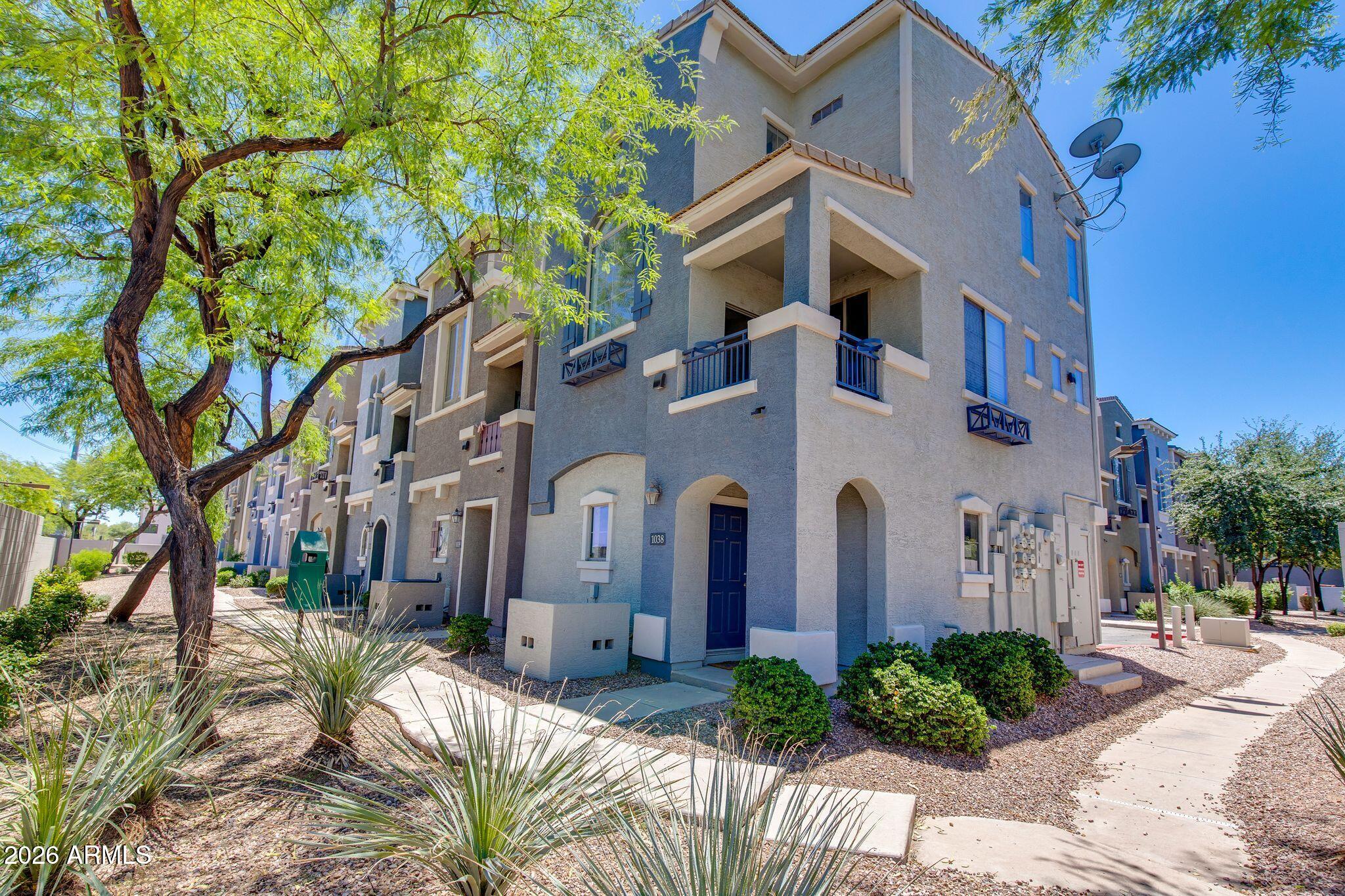 2401 E RIO SALADO Parkway 1040