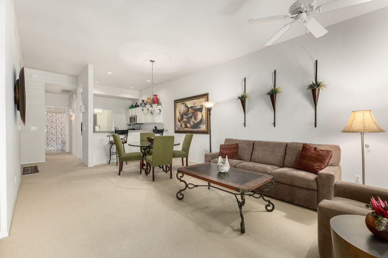 8270 N Hayden Road 2043