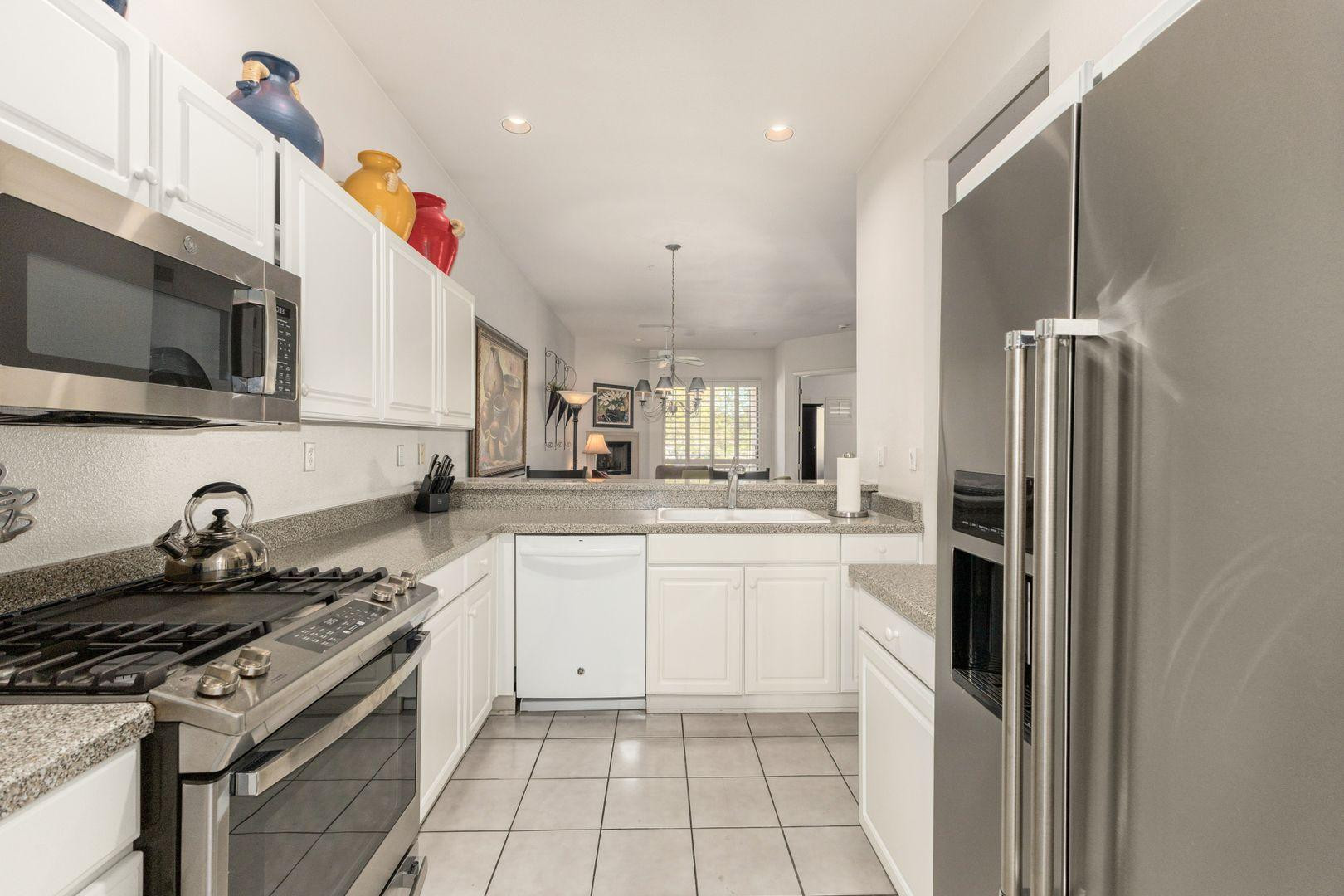 8270 N Hayden Road 2043