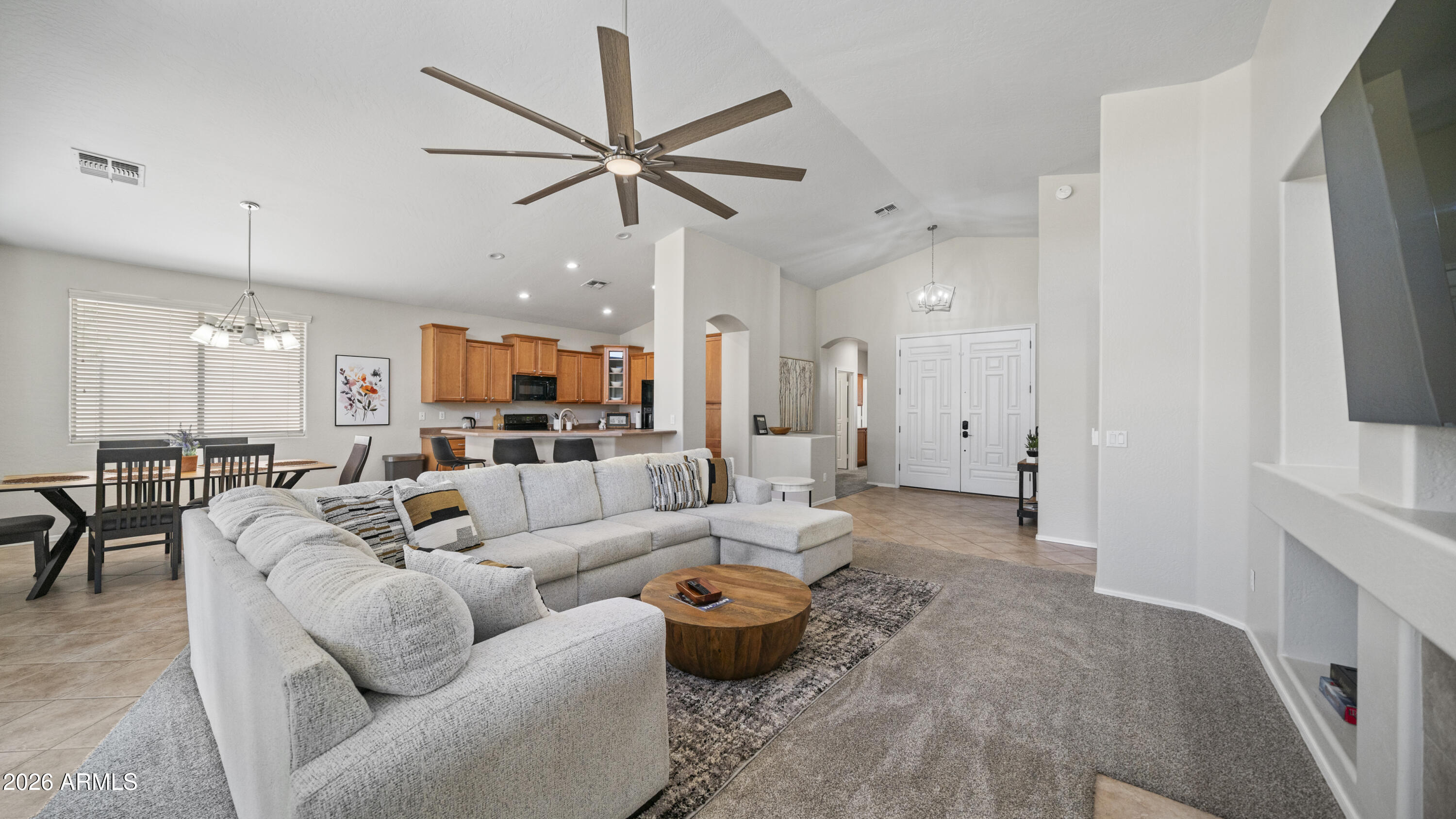 7426 E MELROSE Street