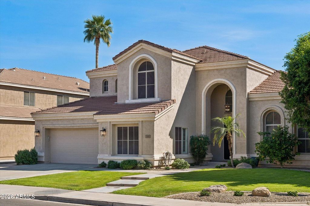 Photo of 289 E Horseshoe Avenue, Gilbert, AZ 85296 (MLS # 6998794)