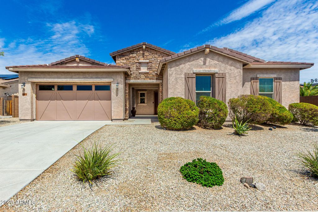 Photo of 18406 W Verbena Drive, Goodyear, AZ 85338 (MLS # 6915335)