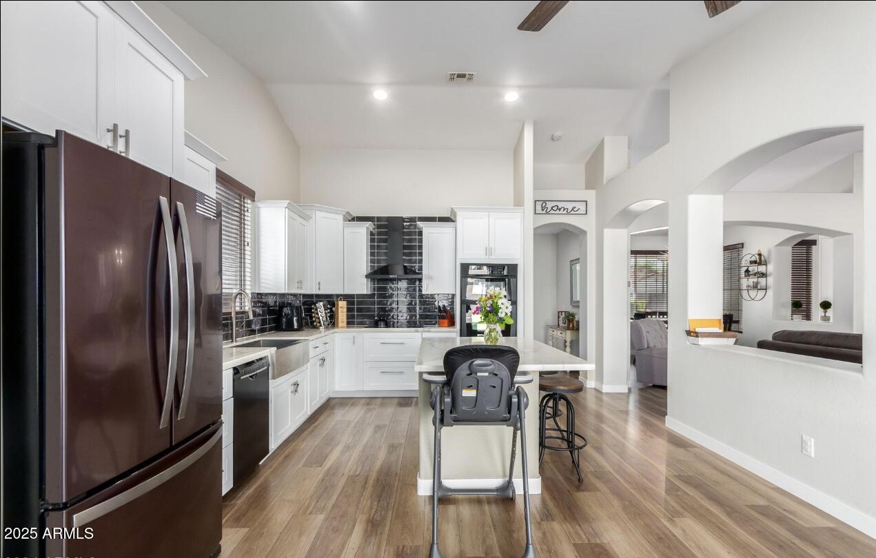 Litchfield Park, Arizona 85340, United States, 3 Bedrooms Bedrooms, ,2 BathroomsBathrooms,Residential,Pending,123704