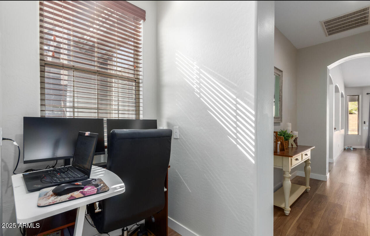 Litchfield Park, Arizona 85340, United States, 3 Bedrooms Bedrooms, ,2 BathroomsBathrooms,Residential,Pending,123704