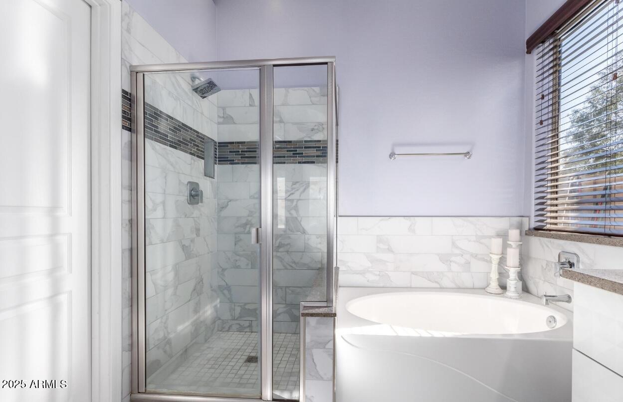 Litchfield Park, Arizona 85340, United States, 3 Bedrooms Bedrooms, ,2 BathroomsBathrooms,Residential,Pending,123704