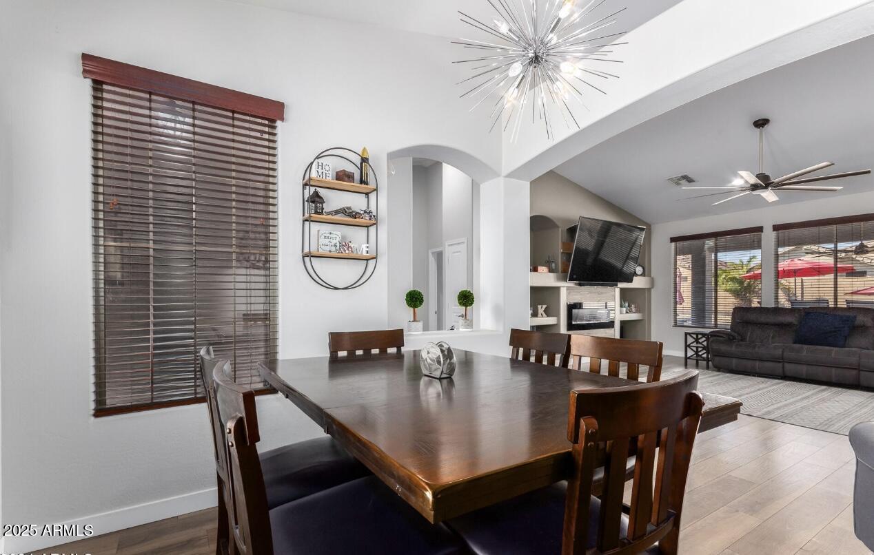 Litchfield Park, Arizona 85340, United States, 3 Bedrooms Bedrooms, ,2 BathroomsBathrooms,Residential,Pending,123704