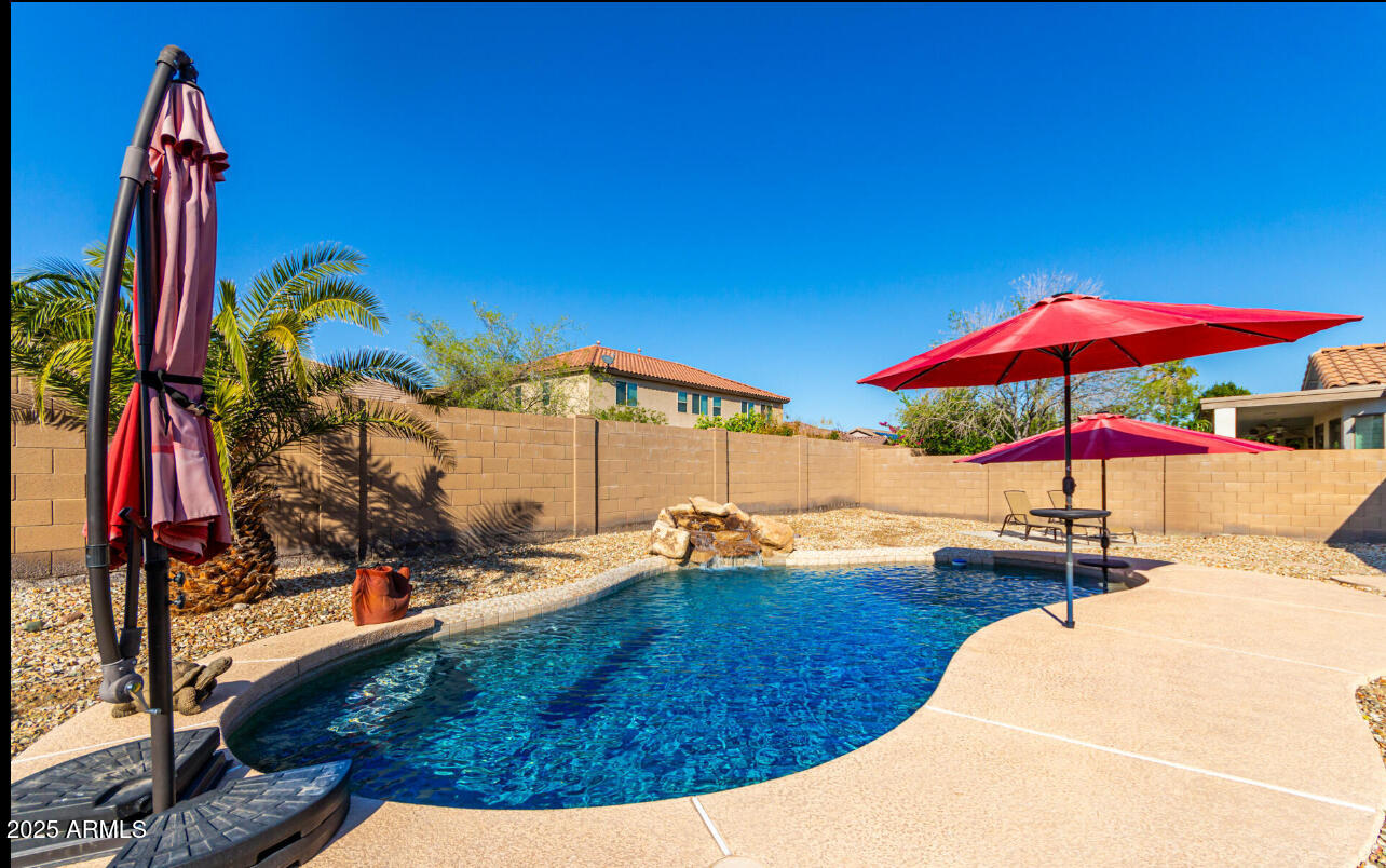 Litchfield Park, Arizona 85340, United States, 3 Bedrooms Bedrooms, ,2 BathroomsBathrooms,Residential,Pending,123704