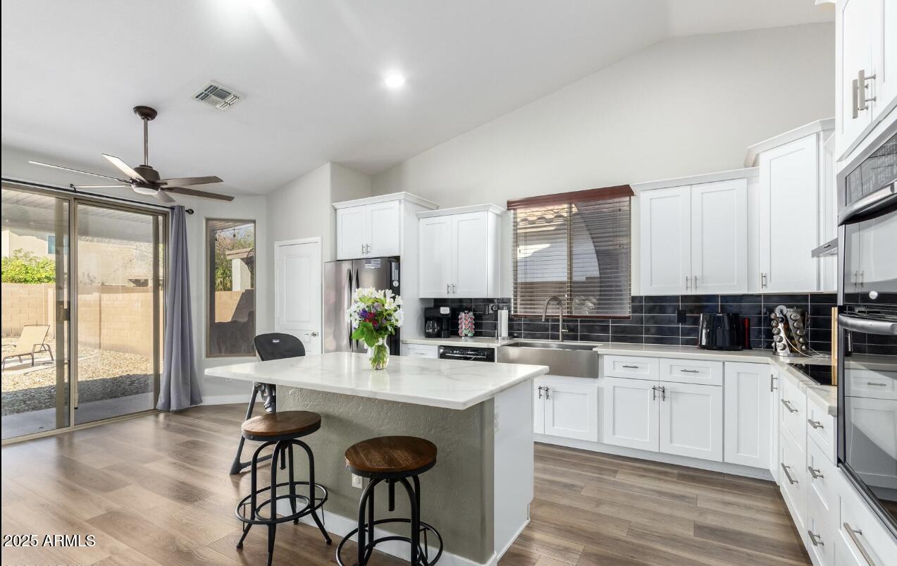 Litchfield Park, Arizona 85340, United States, 3 Bedrooms Bedrooms, ,2 BathroomsBathrooms,Residential,Pending,123704