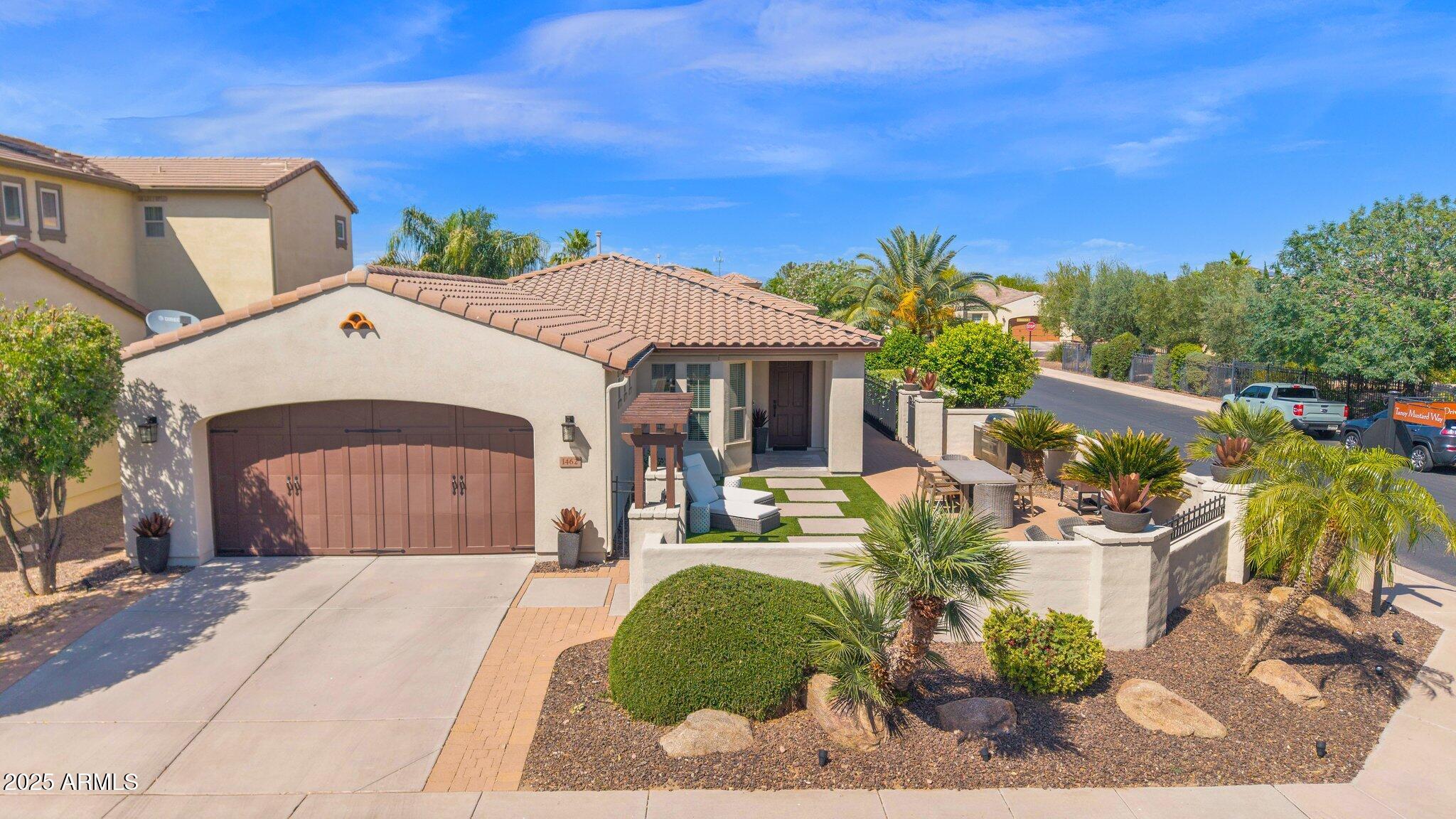 Homes 1 1462 E SWEET CITRUS Drive