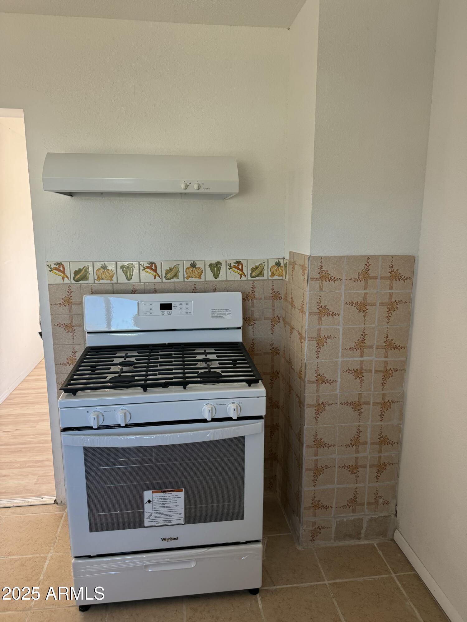 105 S COCHISE Avenue