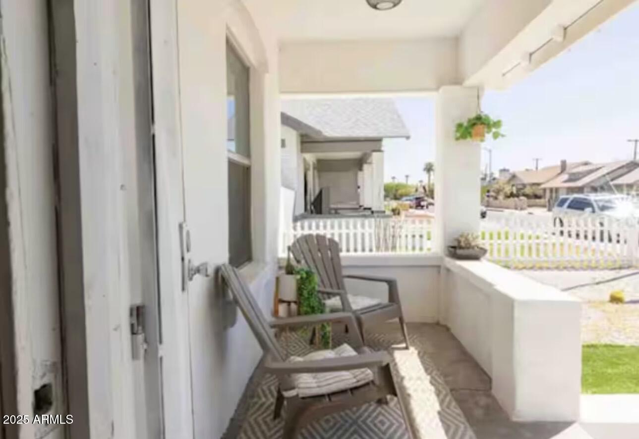 714 E McKinley Street