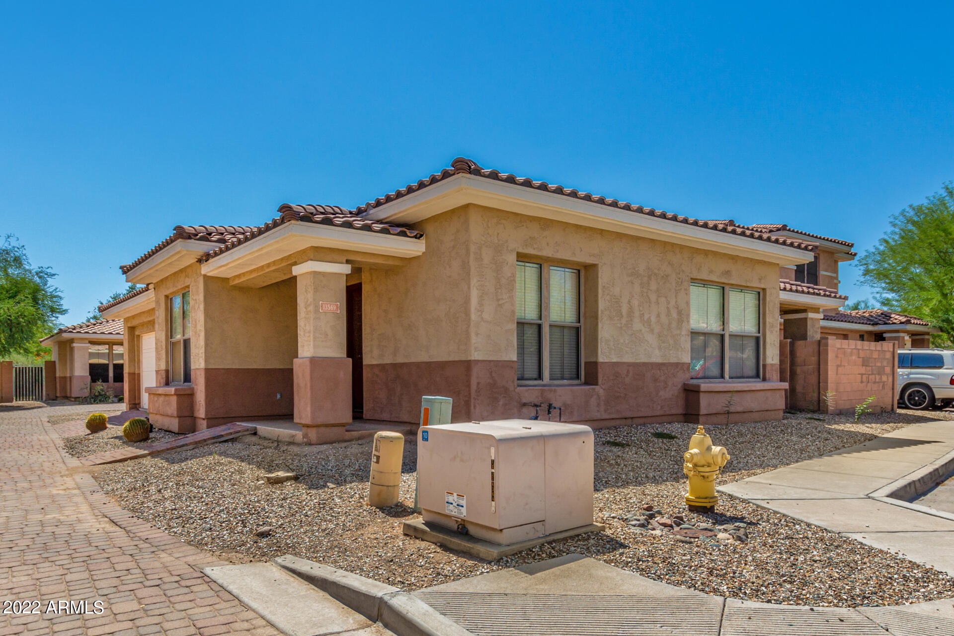 13569 W CYPRESS Street