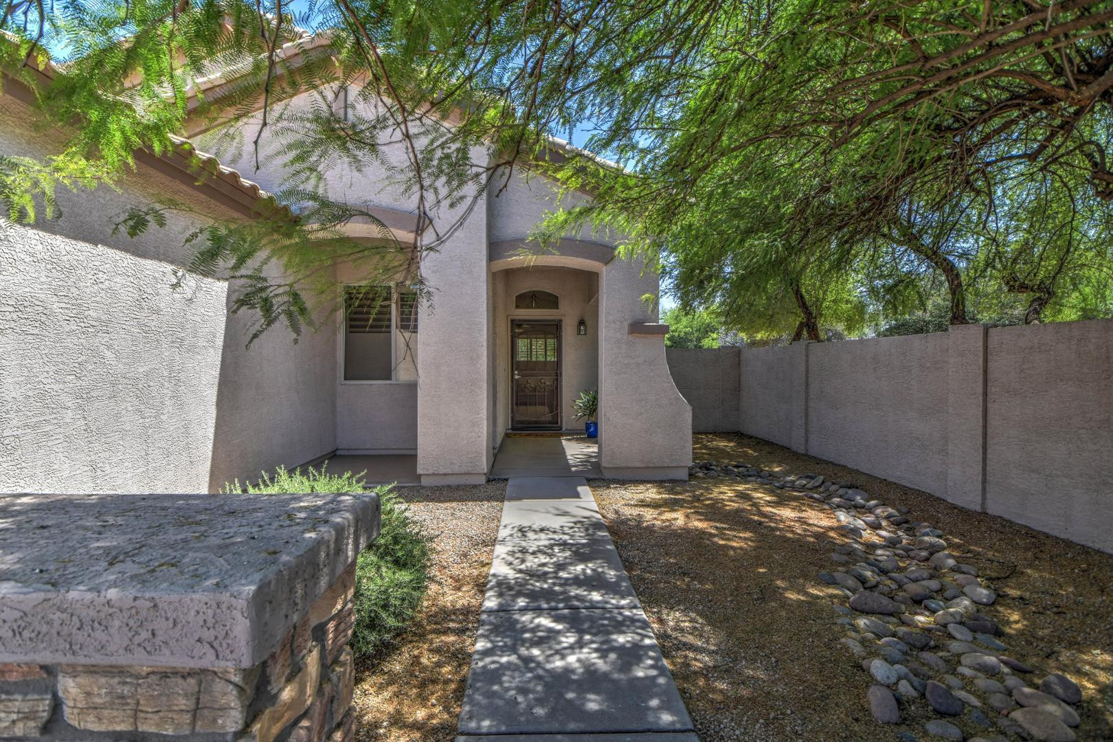 2567 E BROOKS Street