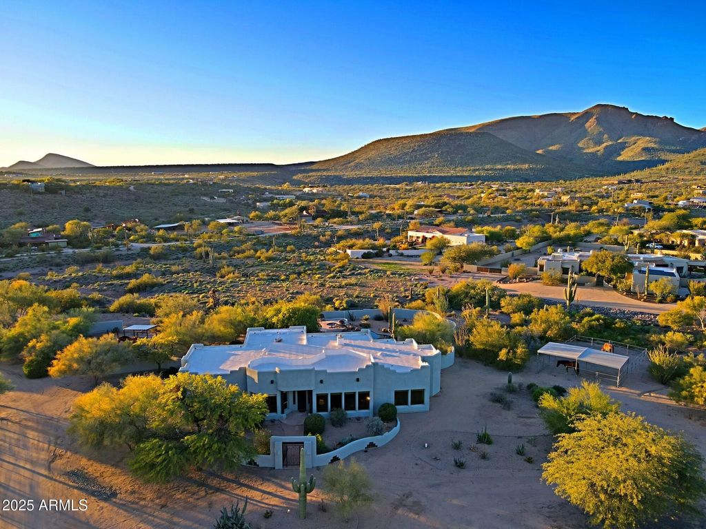 Photo of 41840 N Spur Cross Road, Cave Creek, AZ 85331 (MLS # 6960035)
