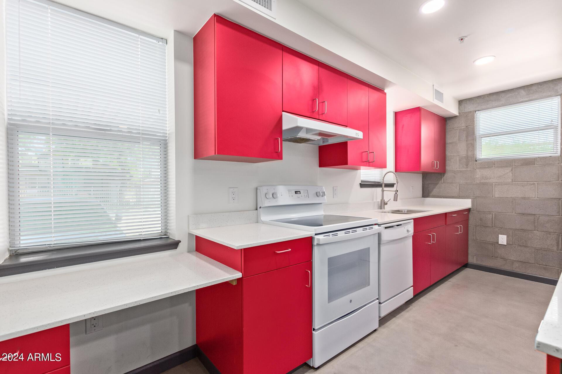 129 N 11th Avenue Apt 1B