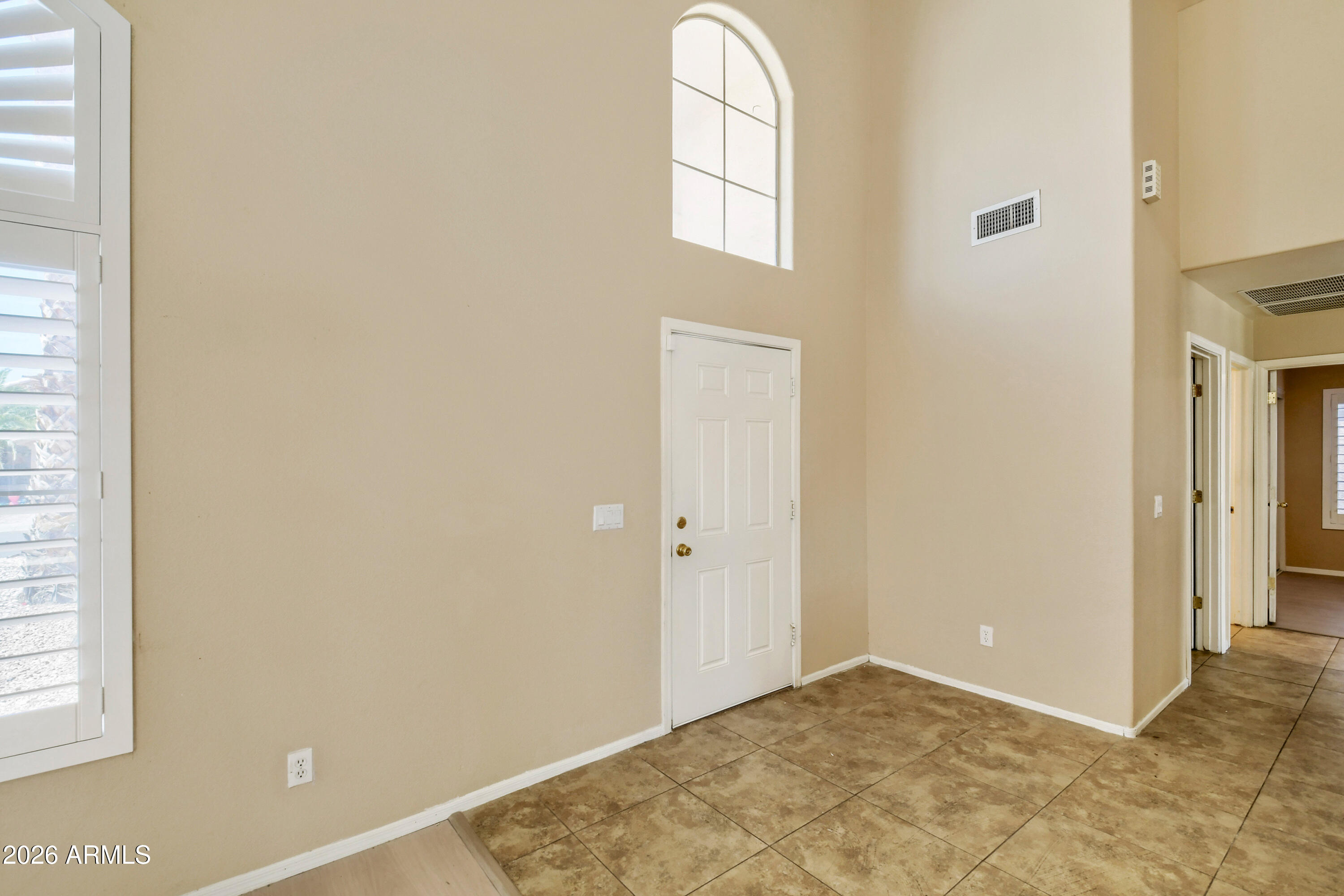 4618 E GOLDFINCH GATE Lane