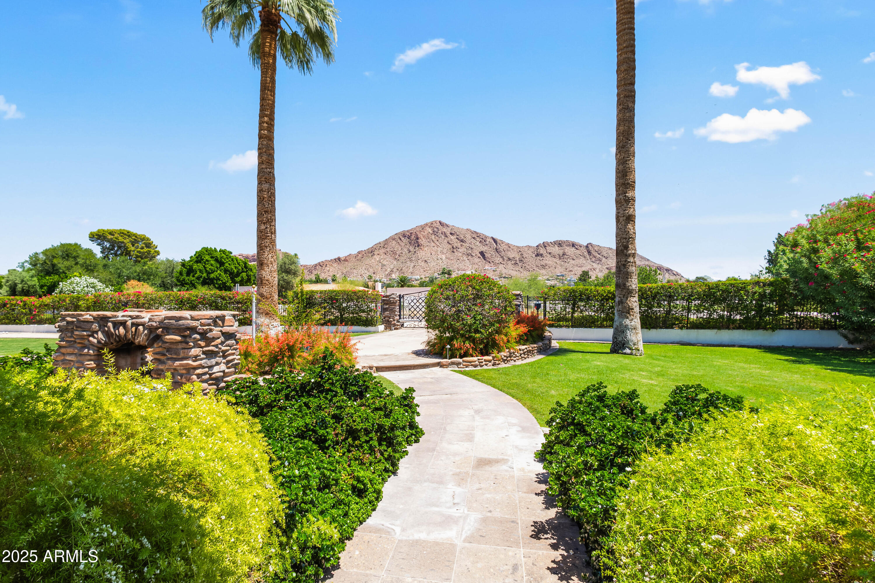 5051 E LAFAYETTE Boulevard