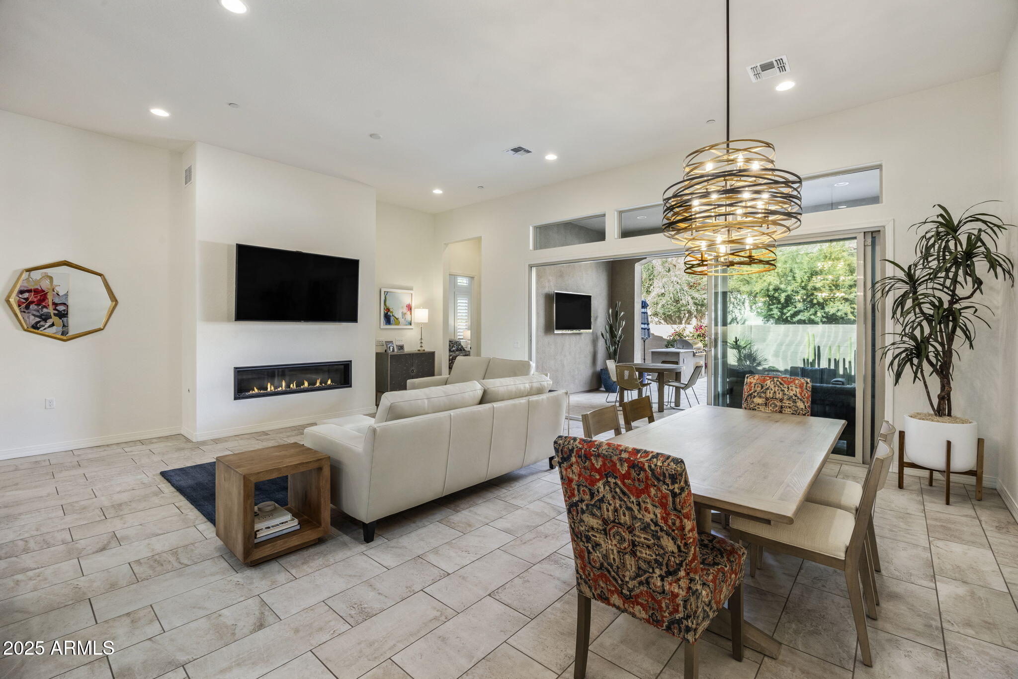 7246 E CAMINO SALIDA DEL SOL --