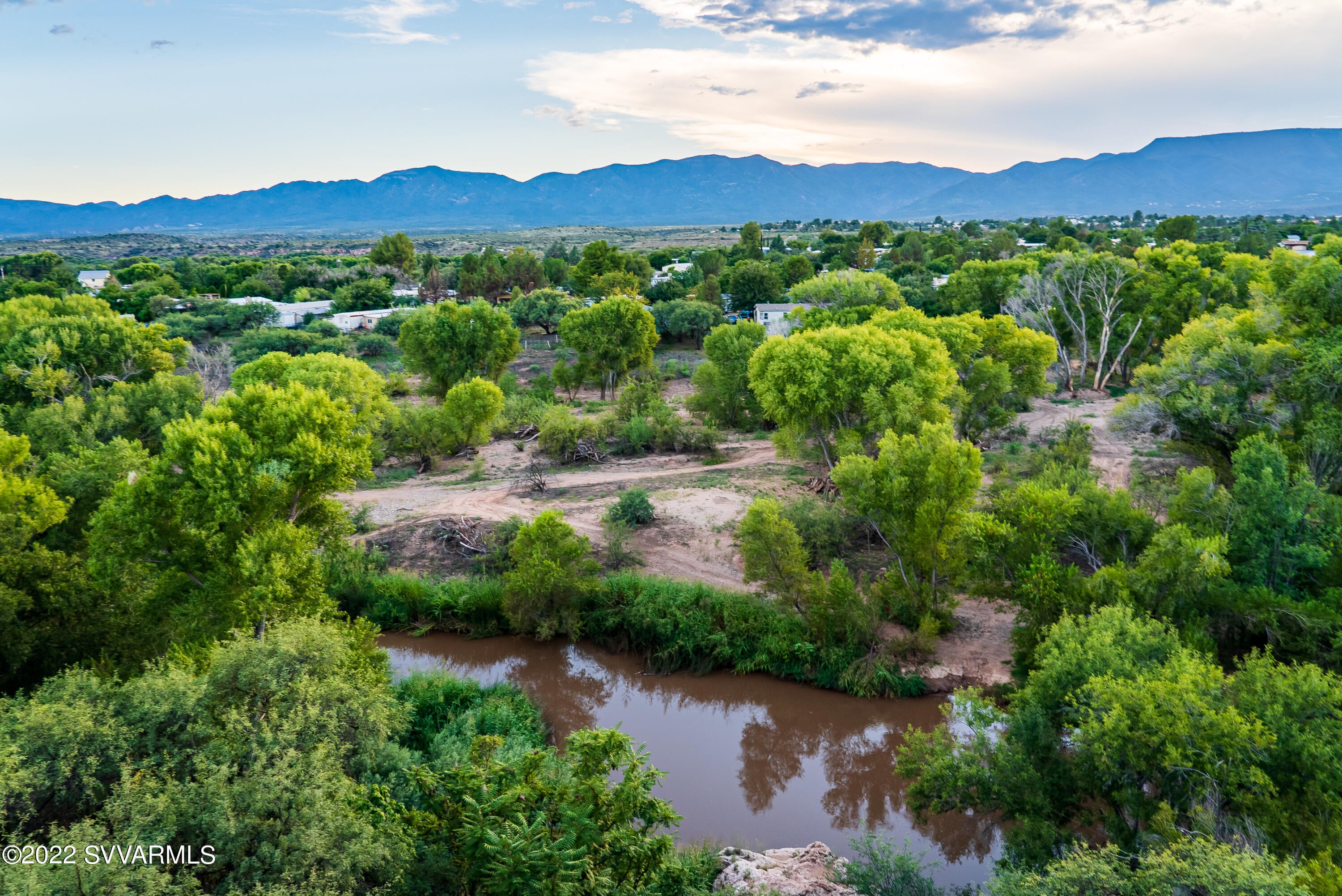 0 Flowing Tani Trail -