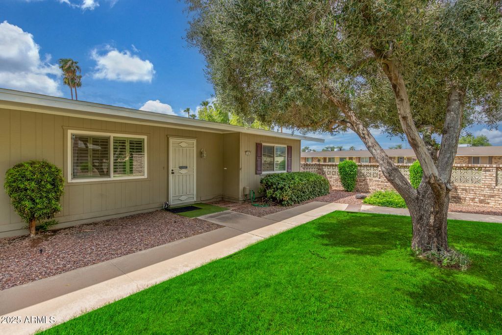 Photo of 13601 N 111th Avenue, Sun City, AZ 85351 (MLS # 6925692)