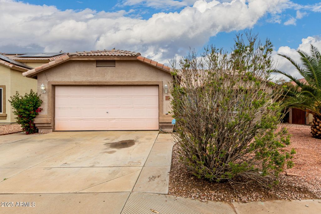 Photo of 11614 W Palm Lane, Avondale, AZ 85392 (MLS # 6951008)