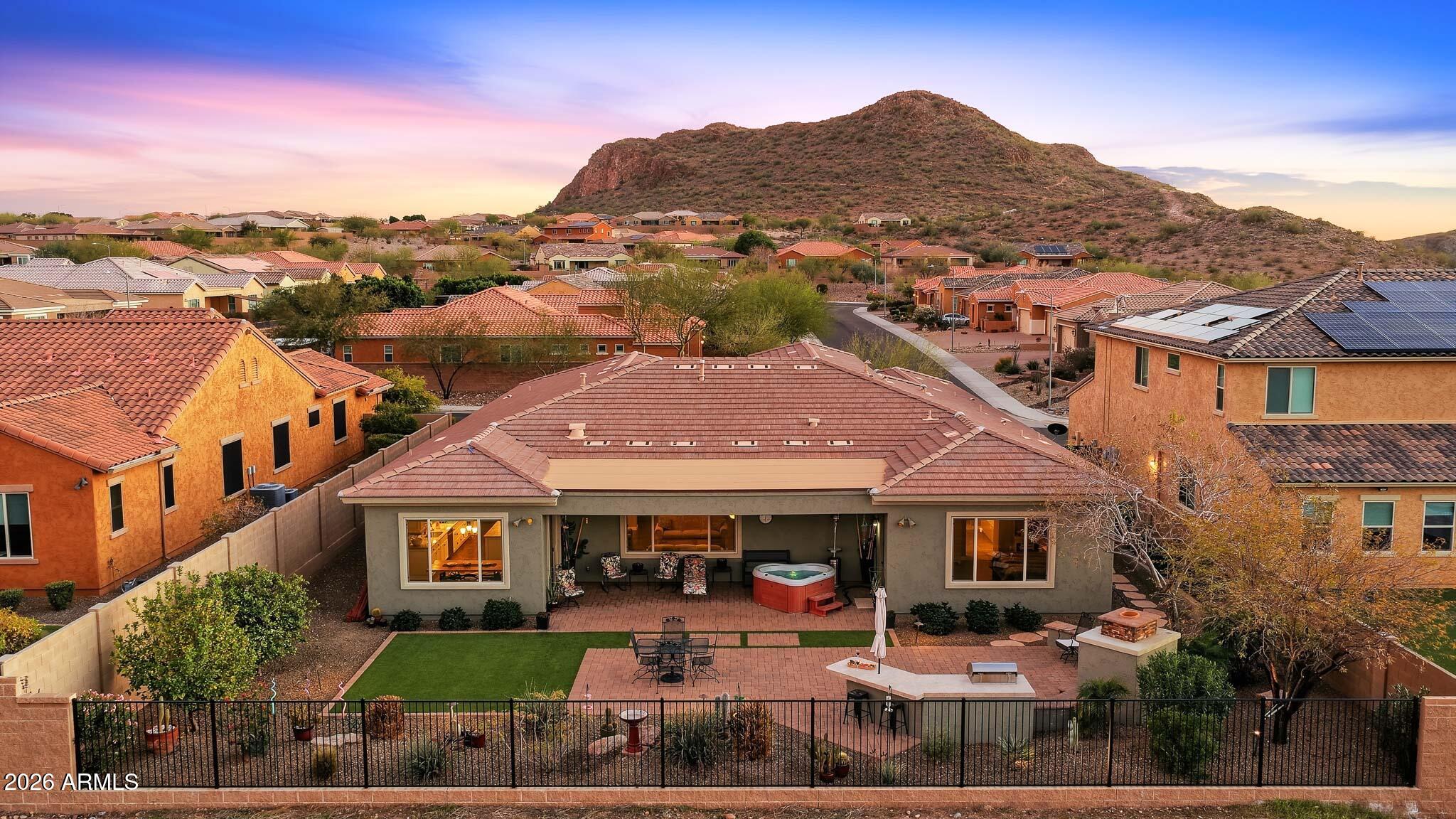 10016 W WHITE FEATHER Lane