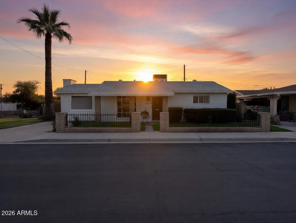 Photo of 4433 N 30th Avenue, Phoenix, AZ 85017 (MLS # 6998841)