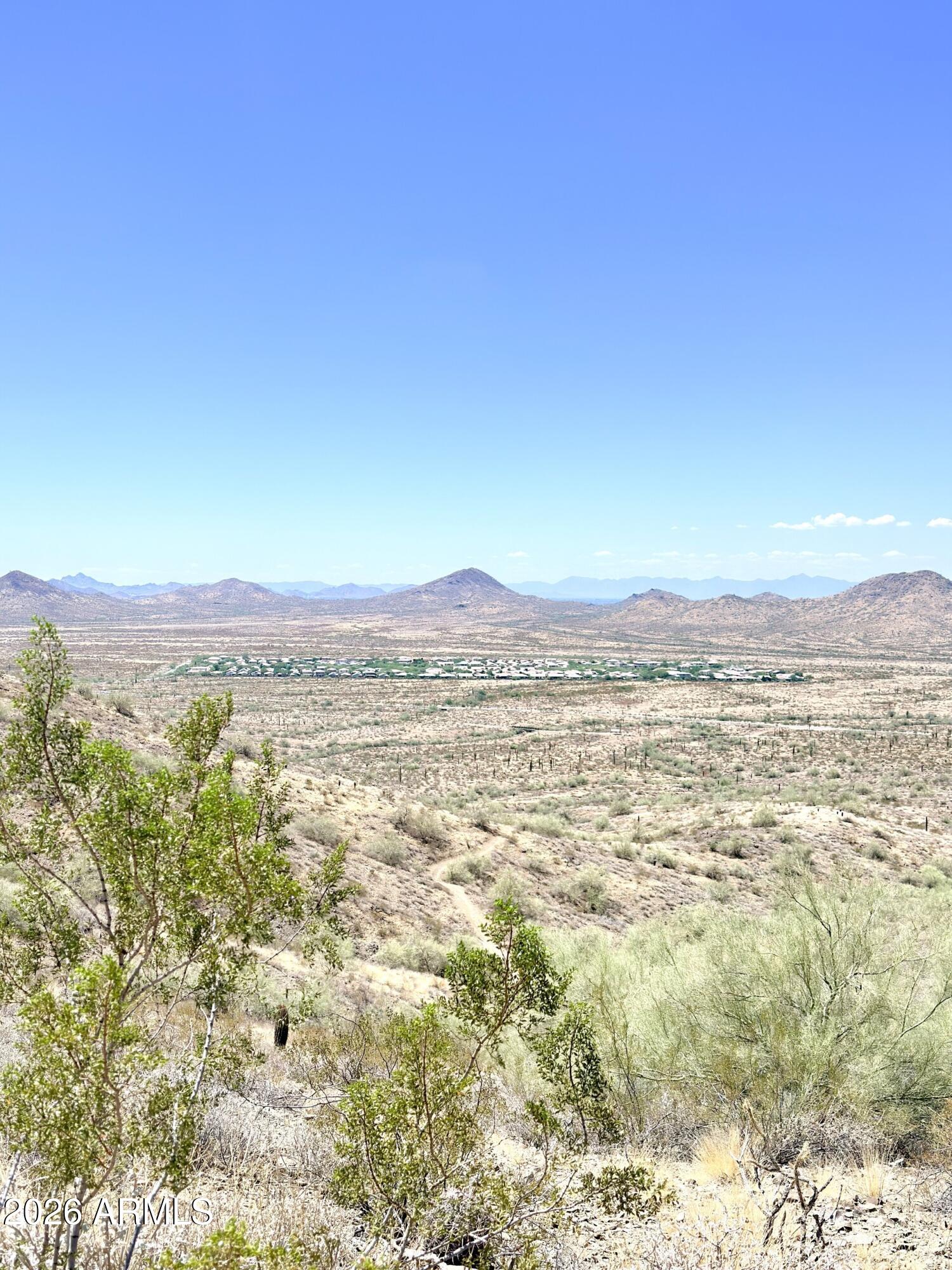 517 E OLD WEST Way -