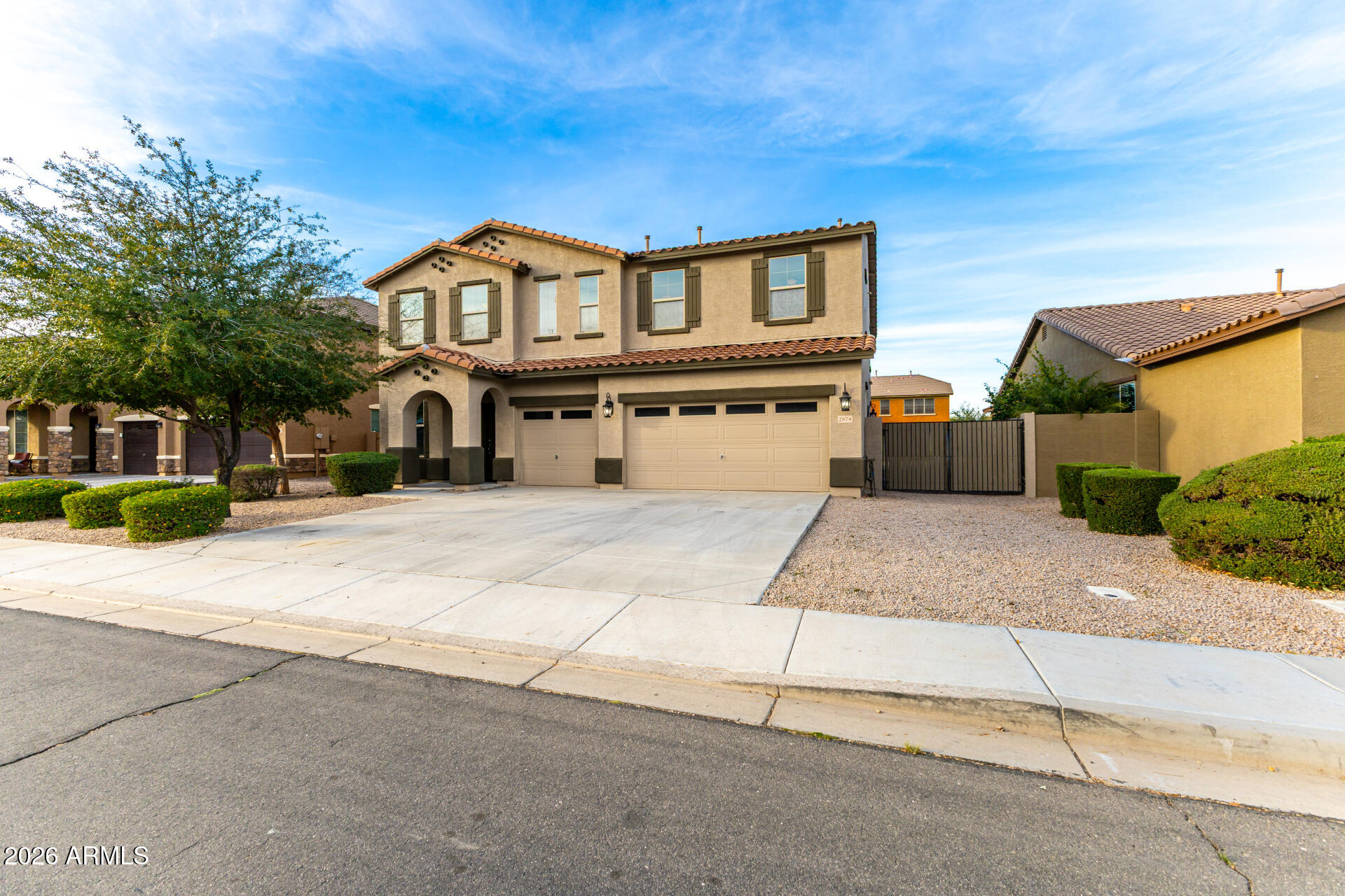 2874 E ISAIAH Avenue