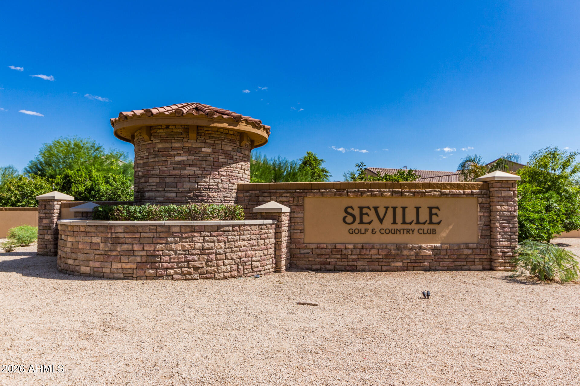 2874 E ISAIAH Avenue