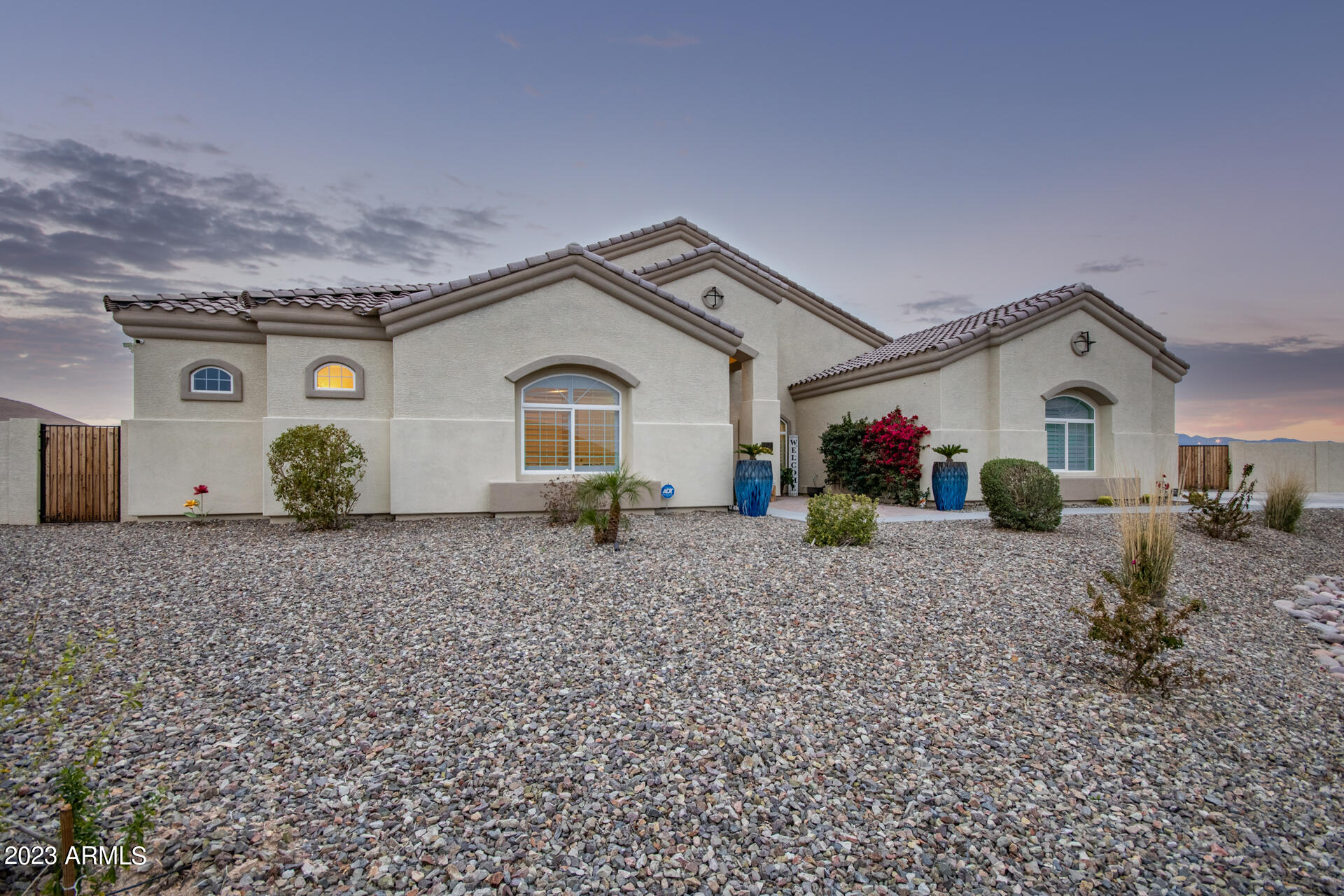13621 W TUCKEY Court