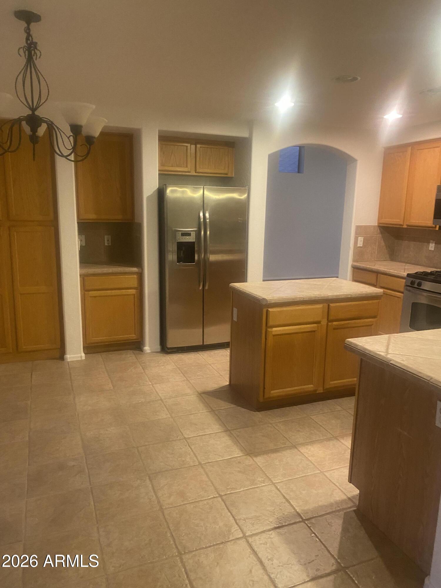 4439 E RED RANGE Way