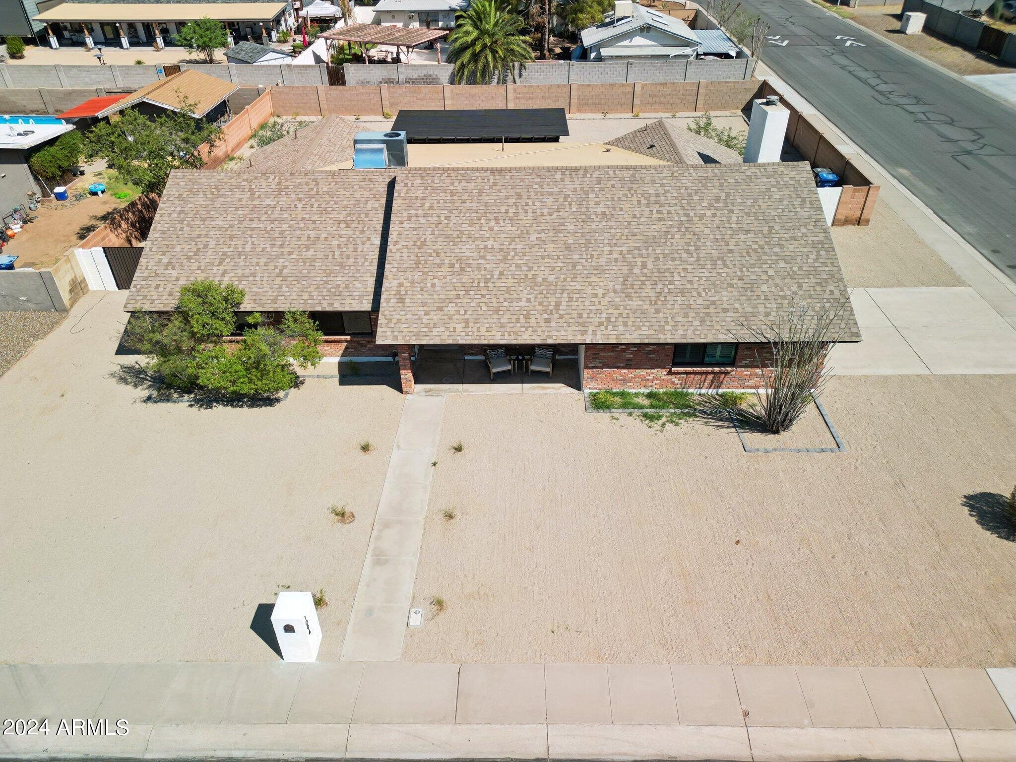 1094 E SENATE Circle