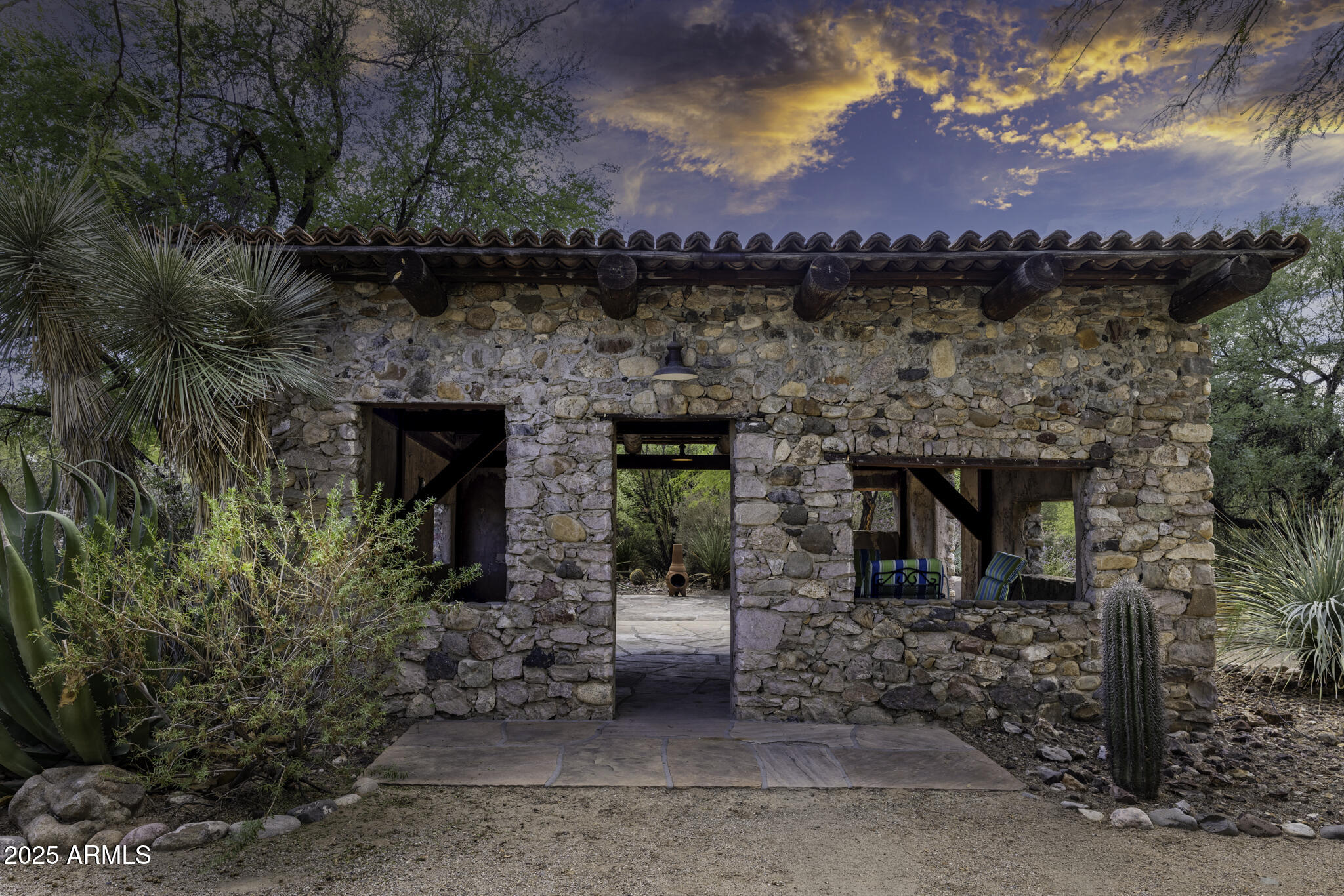 Lazy RC Ranch, Historic Brill Ranch on the Hassayampa River, Bordering the Nature Conservancy - Residential