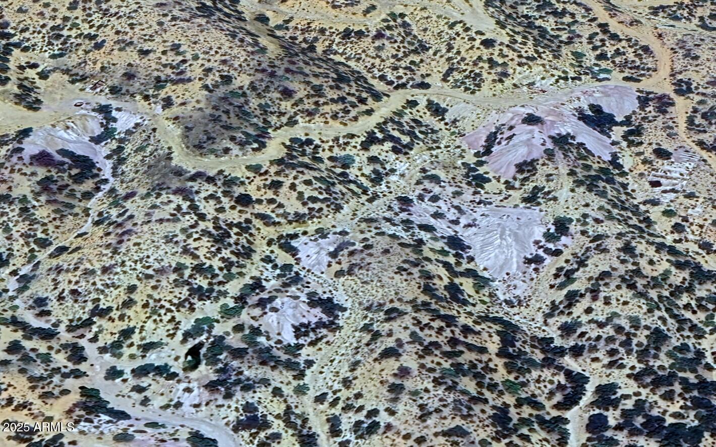 - Hackberry Mine Mohave County -- -