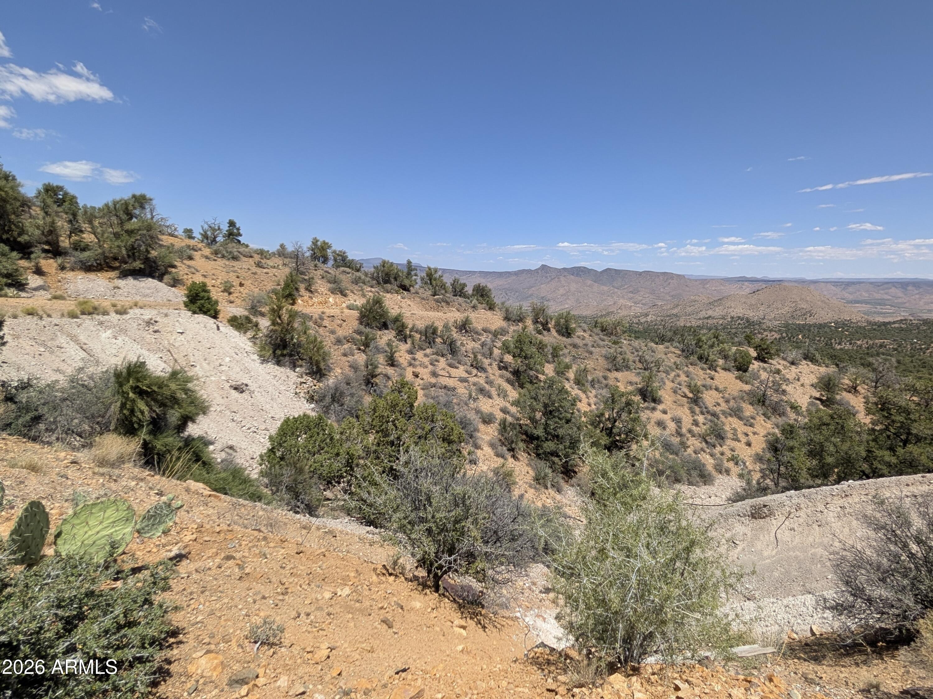 - Hackberry Mine Mohave County -- -