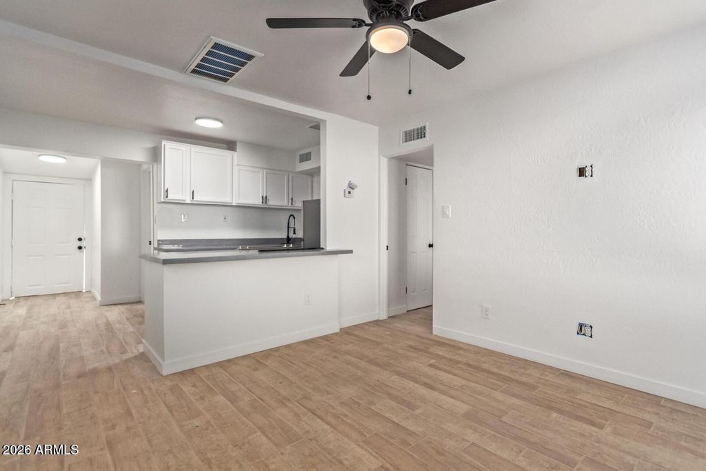 Photo of 1647 W Garfield Street, Phoenix, AZ 85007 (MLS # 7052276)