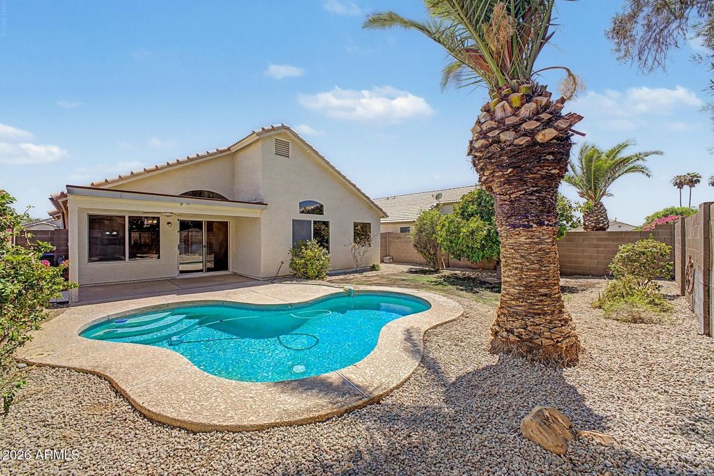 Photo of 210 W Manor Street, Chandler, AZ 85225 (MLS # 7044206)