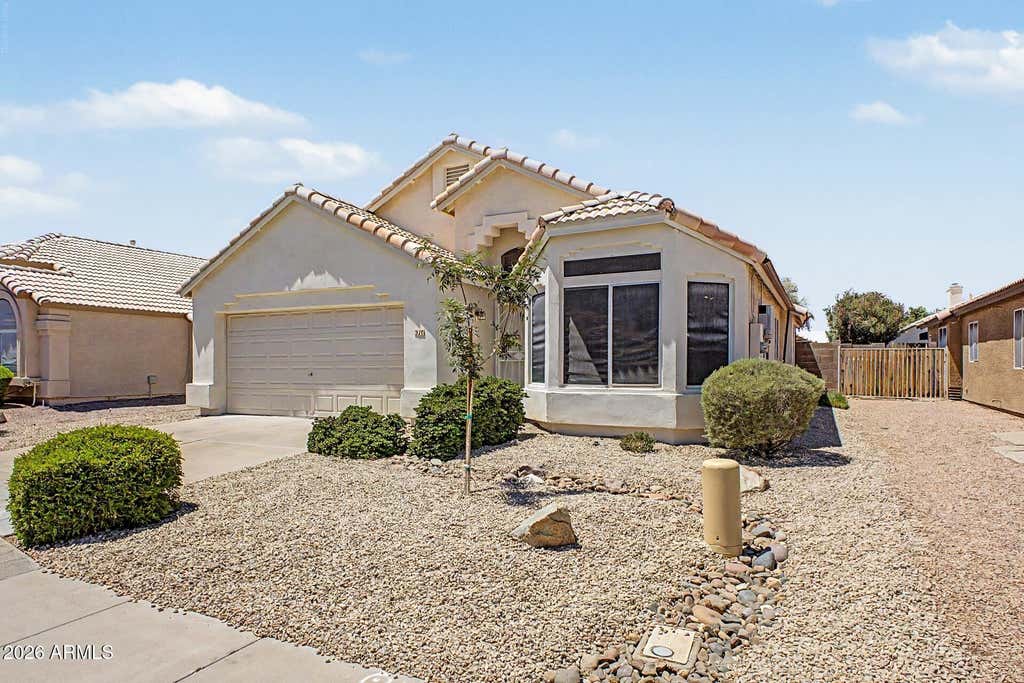 Photo of 210 W Manor Street, Chandler, AZ 85225 (MLS # 7044206)