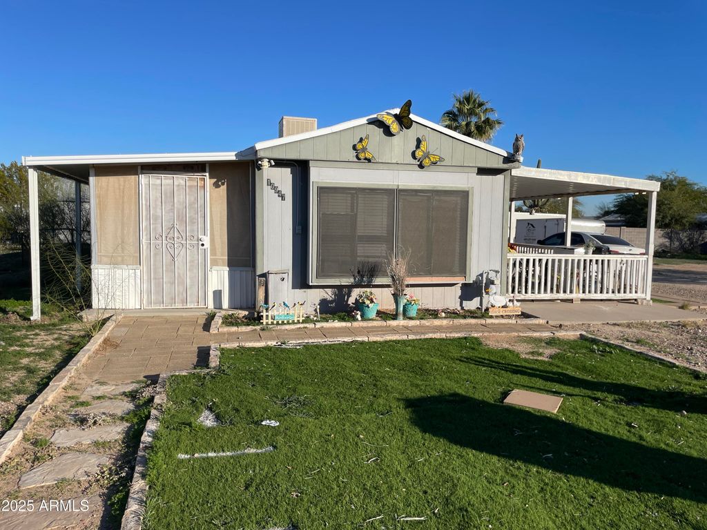 Photo of 10947 N Hualapai Drive, Casa Grande, AZ 85122 (MLS # 6963222)