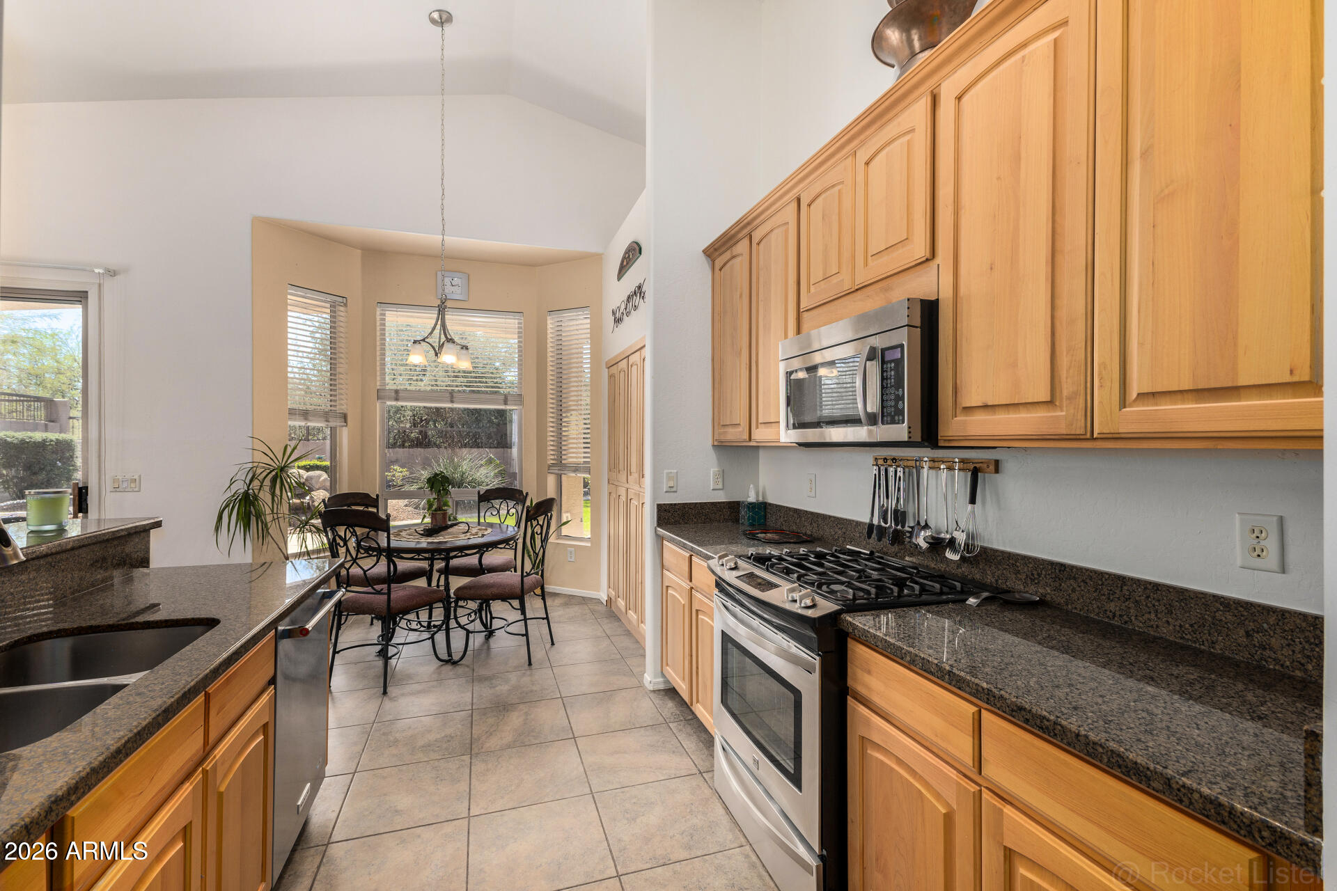 7243 E TASMAN Street