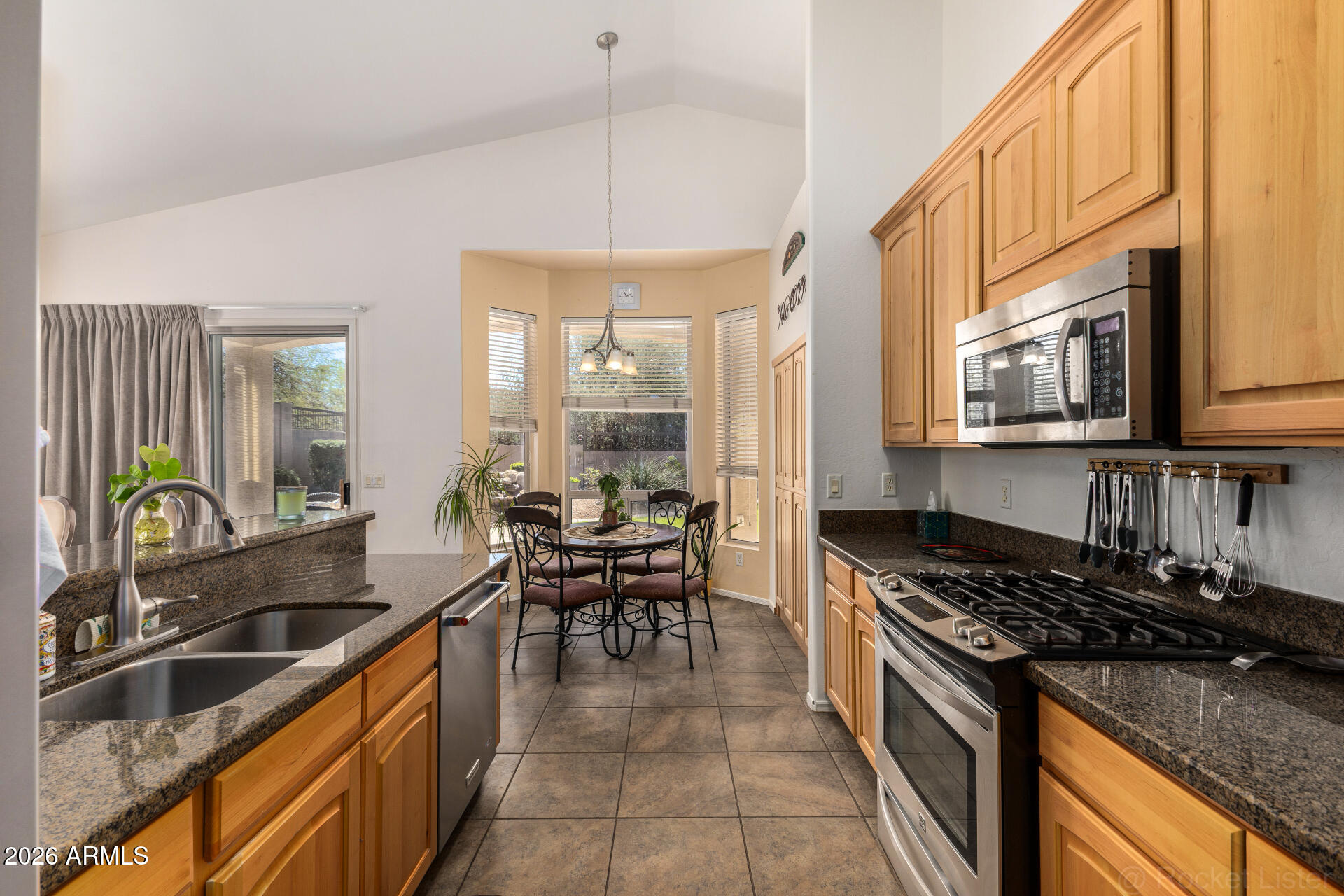 7243 E TASMAN Street