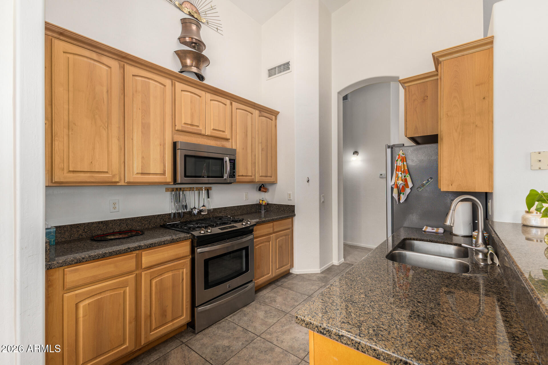 7243 E TASMAN Street