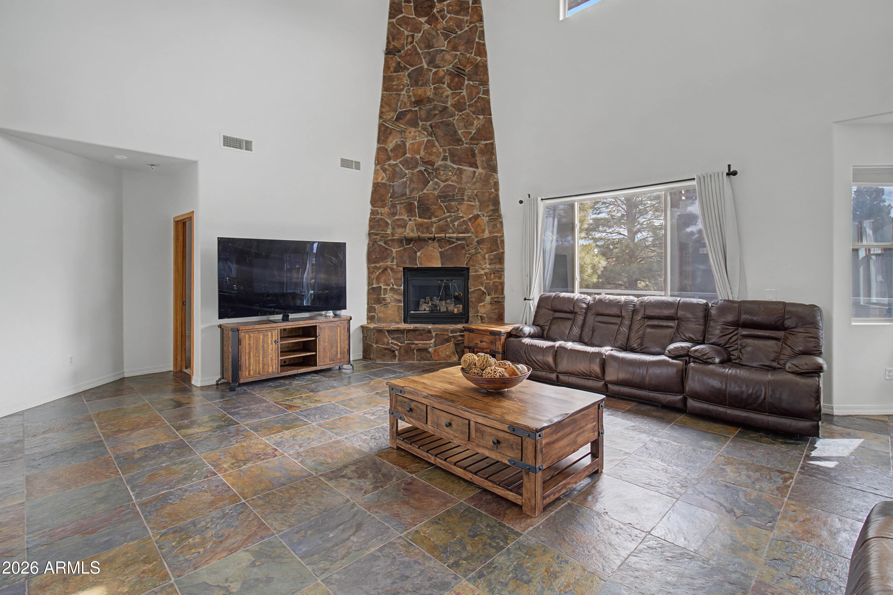 AMBERWOOD - Residential