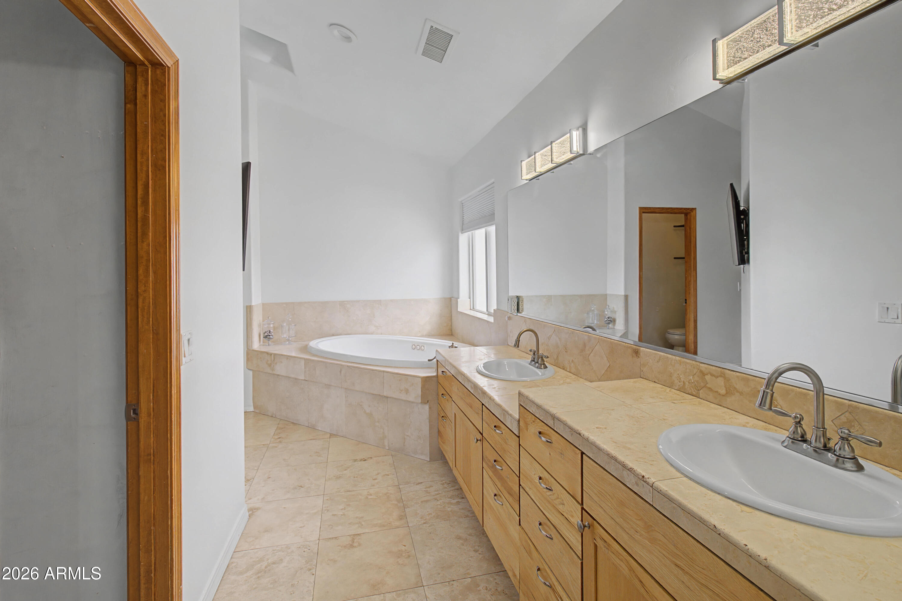 AMBERWOOD - Residential