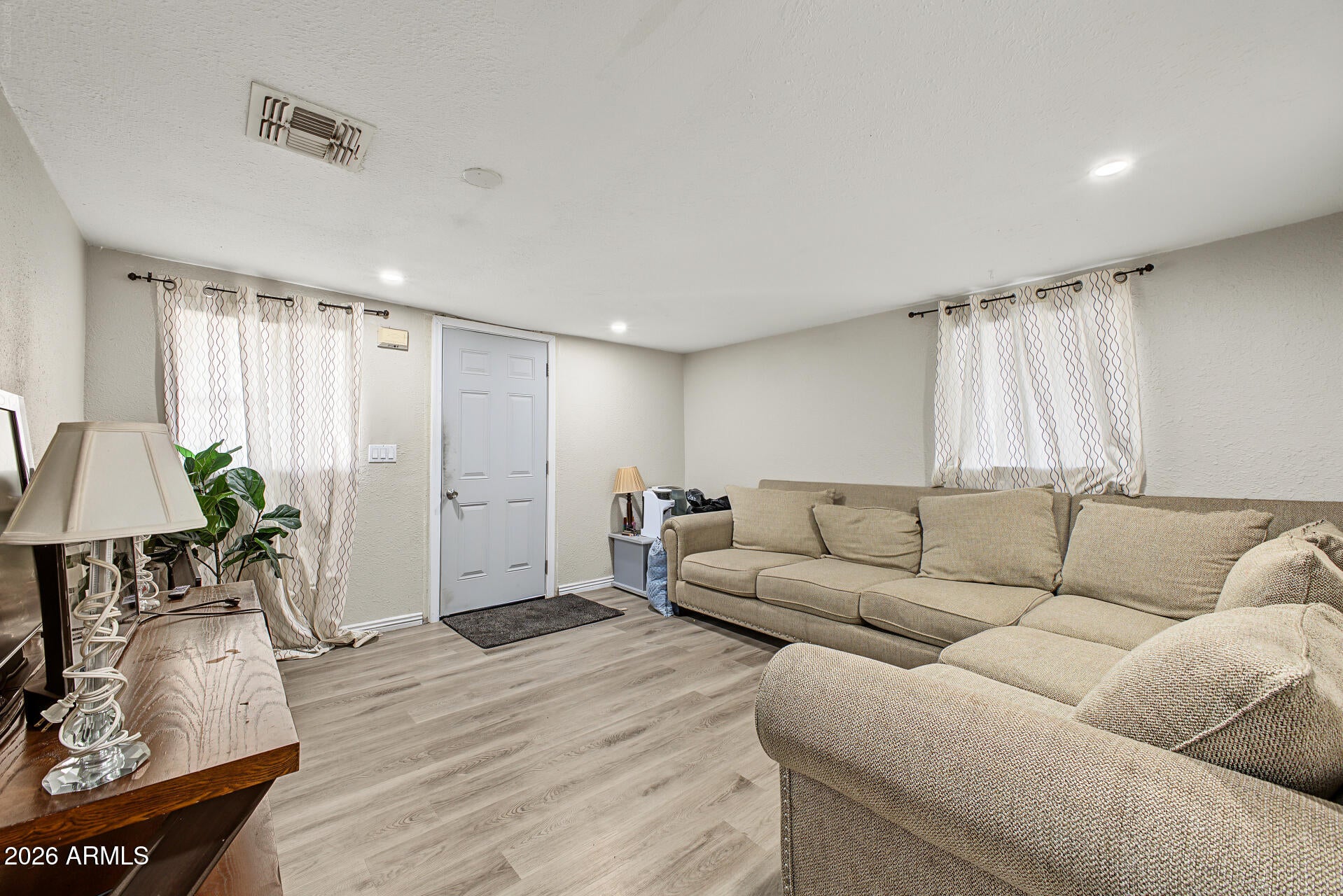 2162 N SPRING --