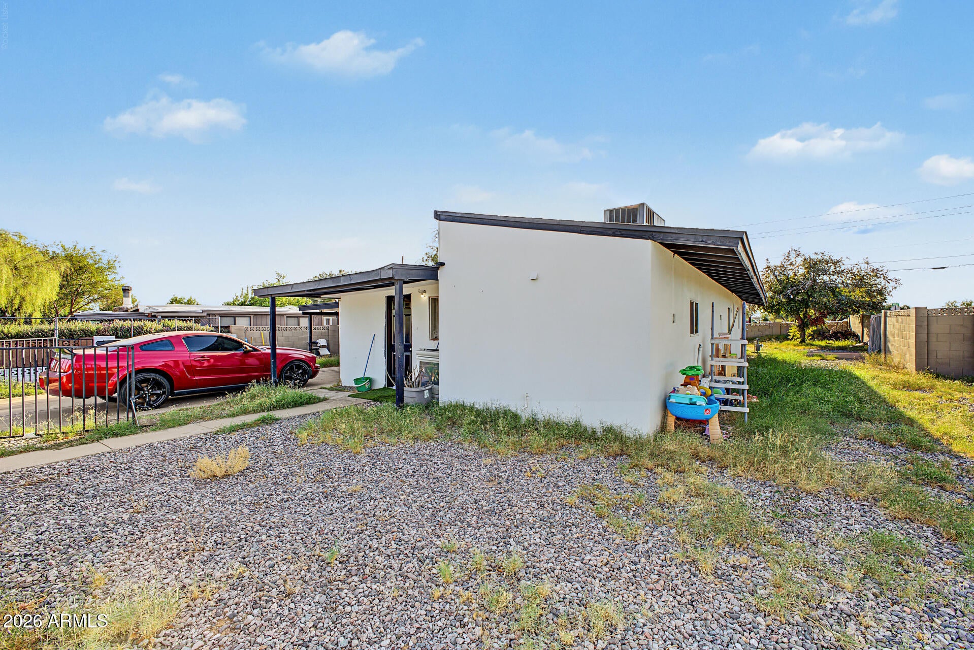 2162 N SPRING --