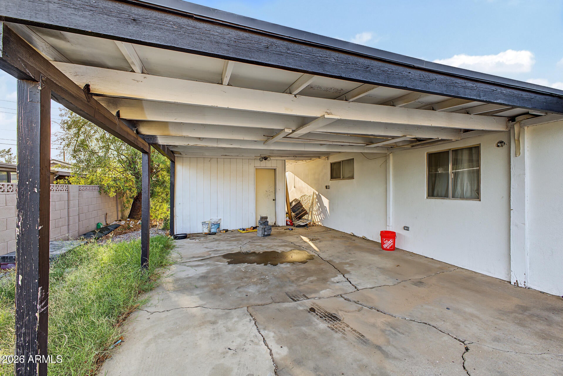 2162 N SPRING --